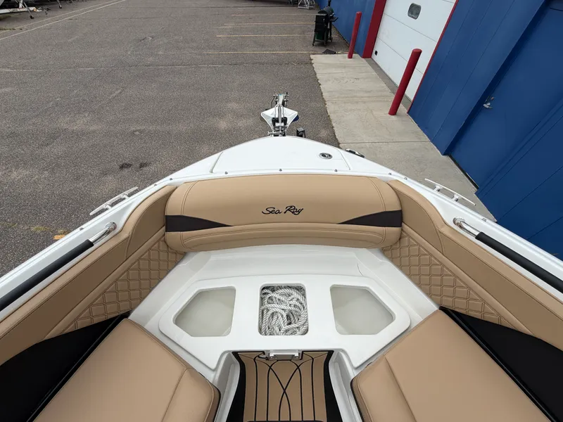 Slide: The Image of Sea Ray 260SLX 2027 - 44