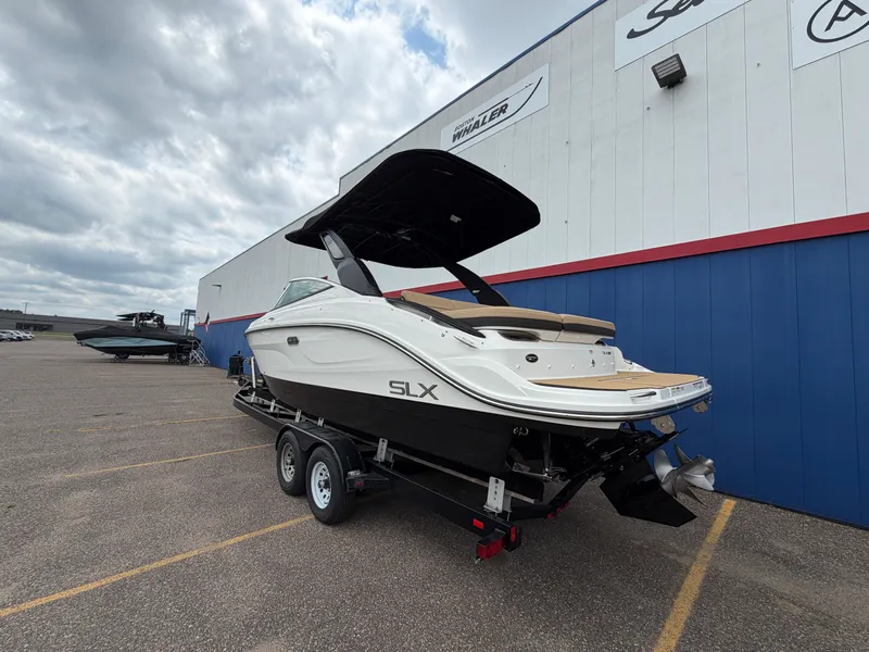 Slide: The Image of Sea Ray 260SLX 2027 - 4