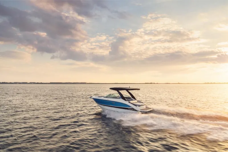 Slide: The Image of Sea Ray 260SLX 2027 - 27
