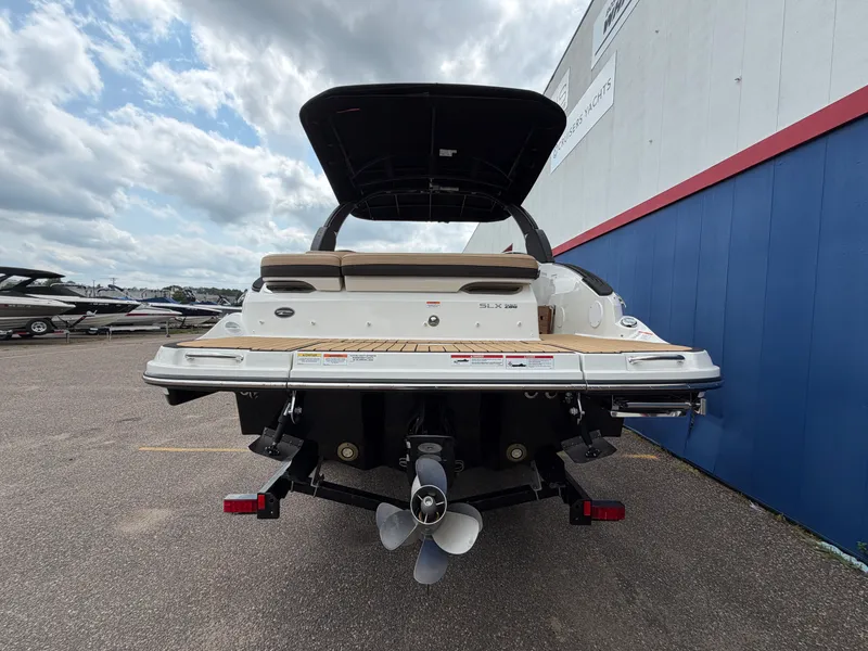 Slide: The Image of Sea Ray 260SLX 2027 - 5