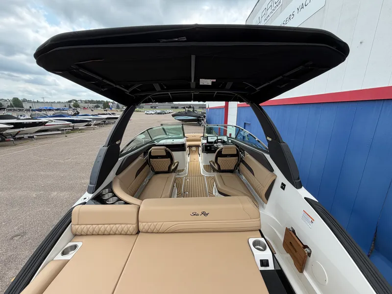 Slide: The Image of Sea Ray 260SLX 2027 - 10