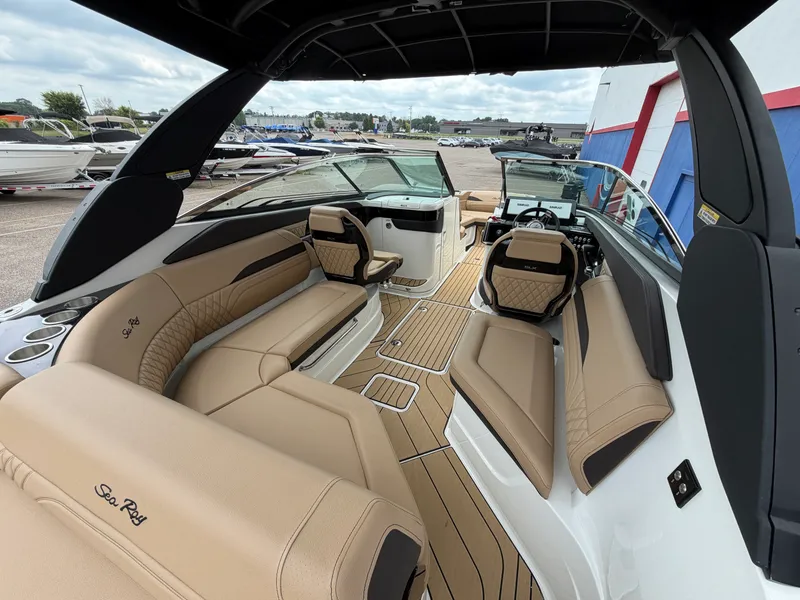 Slide: The Image of Sea Ray 260SLX 2027 - 13