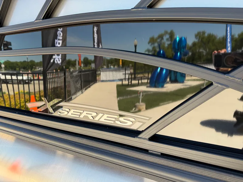 Slide: The Image of Sylvan MIRAGE X3 DLZ BAR 2026 - 1