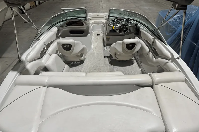 Slide: The Image of Crownline Boats 220 LS 2006 - 8