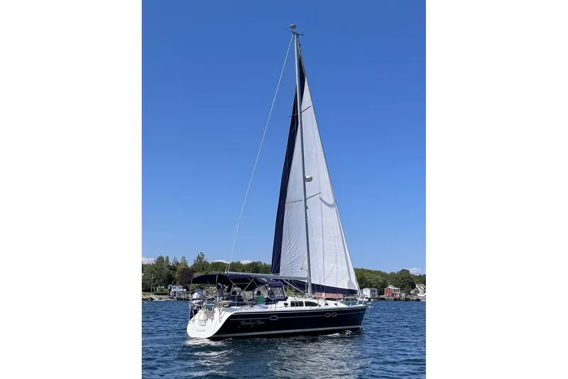 Slide: The Image of Catalina 387 2003 - 14