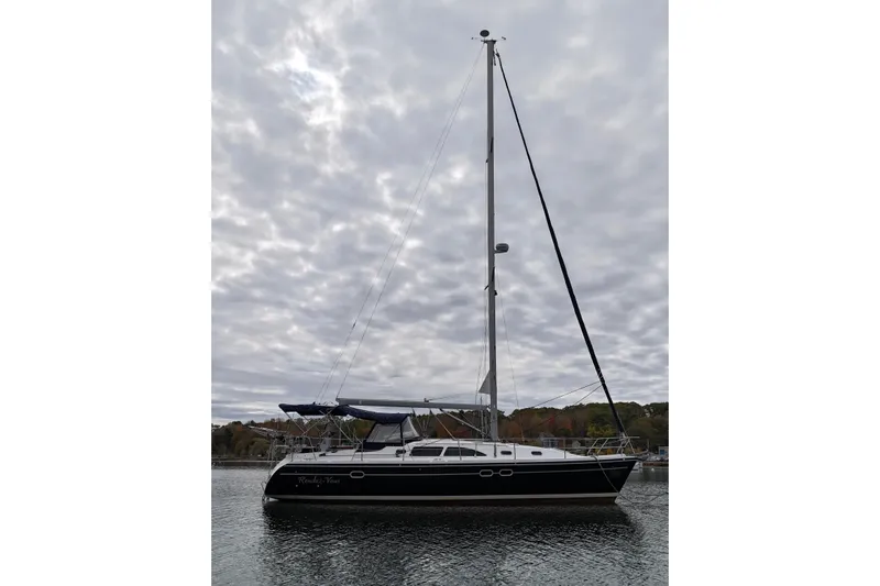 Slide: The Image of Catalina 387 2003 - 9