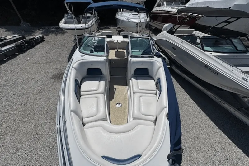 Slide: The Image of Crownline Boats 270 2005 - 11