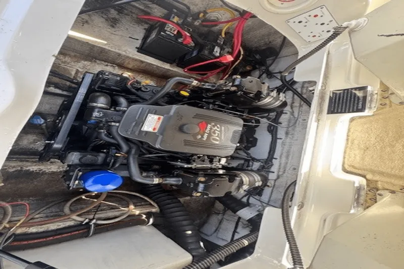 Slide: The Image of Crownline Boats 270 2005 - 14