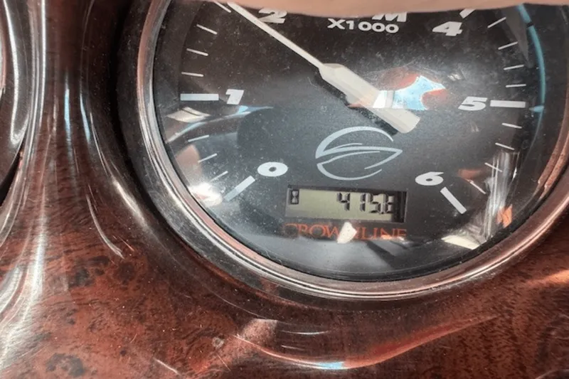 Slide: The Image of Crownline Boats 270 2005 - 16