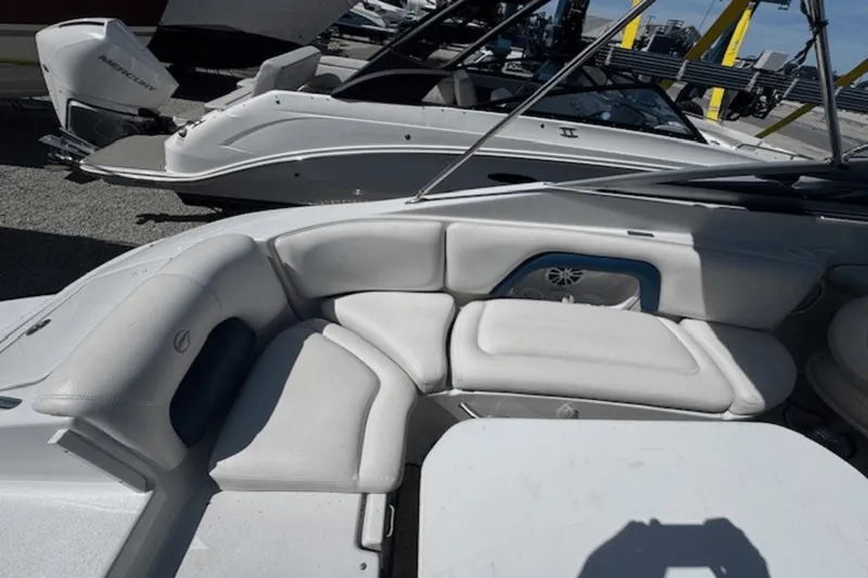 Slide: The Image of Crownline Boats 270 2005 - 6