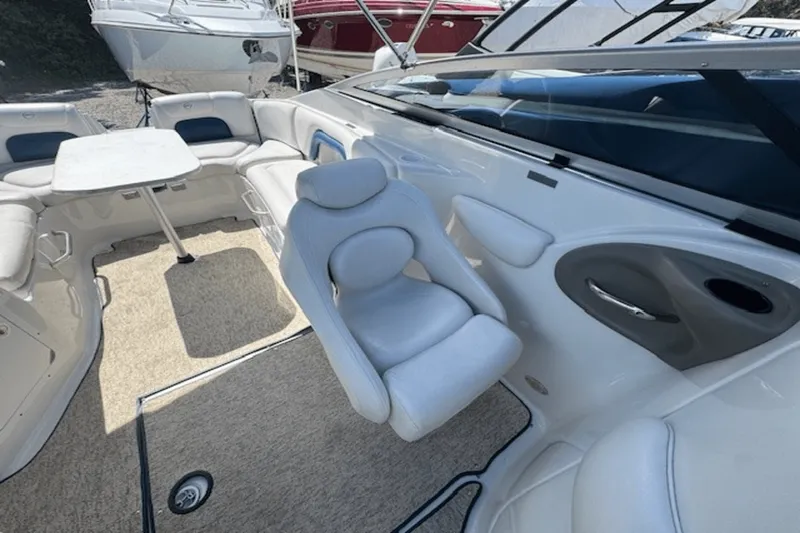 Slide: The Image of Crownline Boats 270 2005 - 7