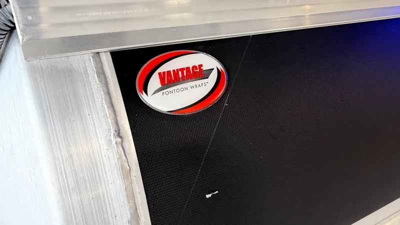 Slide: The Image of Tahoe 2585RJ 2021 - 80