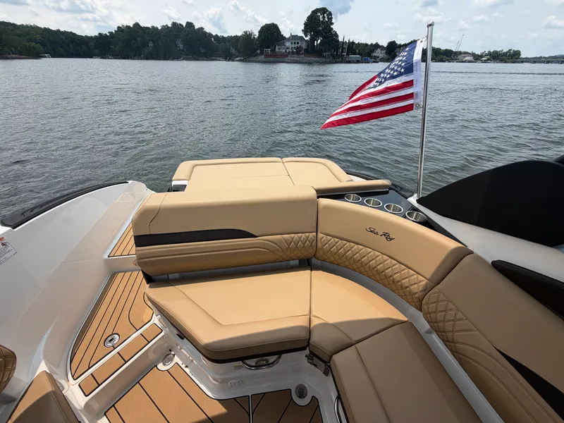 Slide: The Image of Sea Ray SLX 260 Surf 2026 - 30