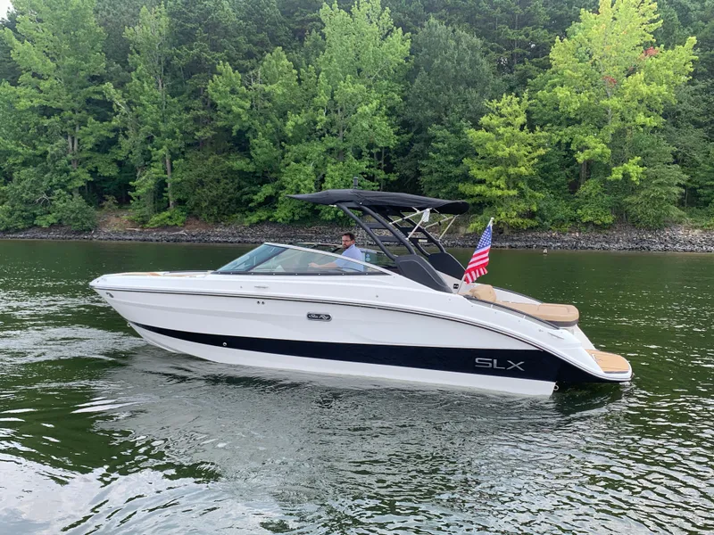 Slide: The Image of Sea Ray SLX 260 Surf 2026 - 16
