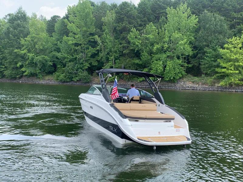 Slide: The Image of Sea Ray SLX 260 Surf 2026 - 14