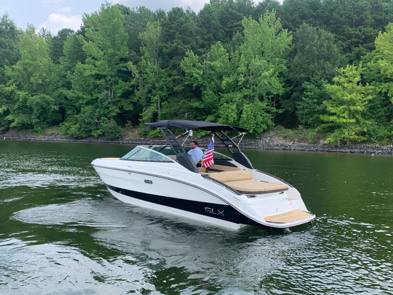 Slide: The Image of Sea Ray SLX 260 Surf 2026 - 15