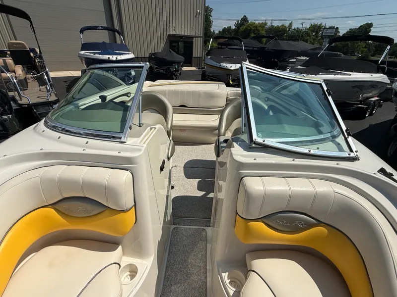 Slide: The Image of Sea Ray 200 SL WT 2004 - 5