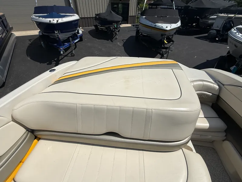 Slide: The Image of Sea Ray 200 SL WT 2004 - 9