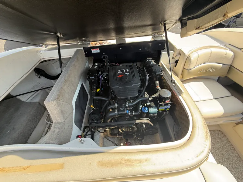 Slide: The Image of Sea Ray 200 SL WT 2004 - 23