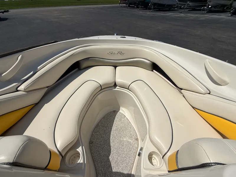Slide: The Image of Sea Ray 200 SL WT 2004 - 18