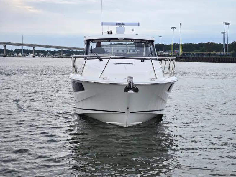 Slide: The Image of Boston Whaler 365 Conquest 2026 - 45