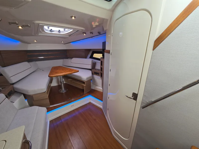 Slide: The Image of Boston Whaler 365 Conquest 2026 - 33