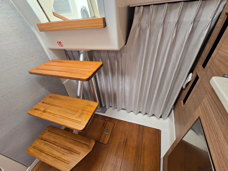 Slide: The Image of Boston Whaler 365 Conquest 2026 - 40
