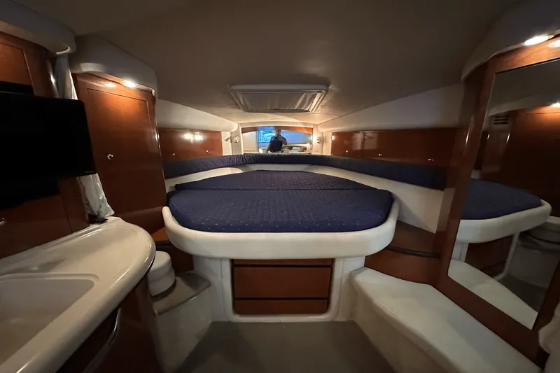 Slide: The Image of Sea Ray 340 Sundancer 2003 - 31