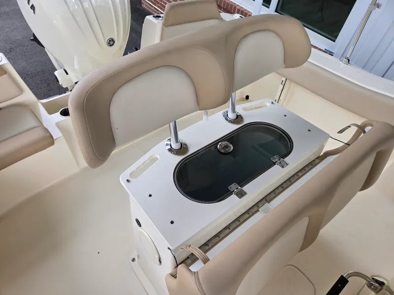 Slide: The Image of Scout 195 Sportfish 2025 - 4