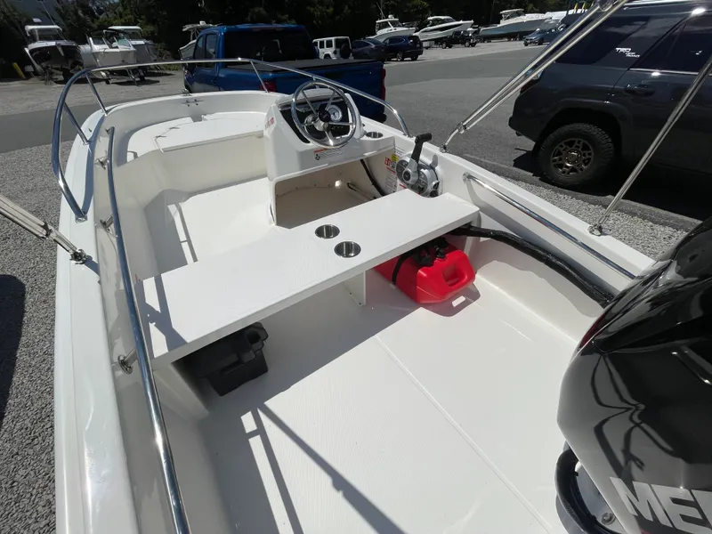 Slide: The Image of Boston Whaler 130 Super Sport 2027 - 2