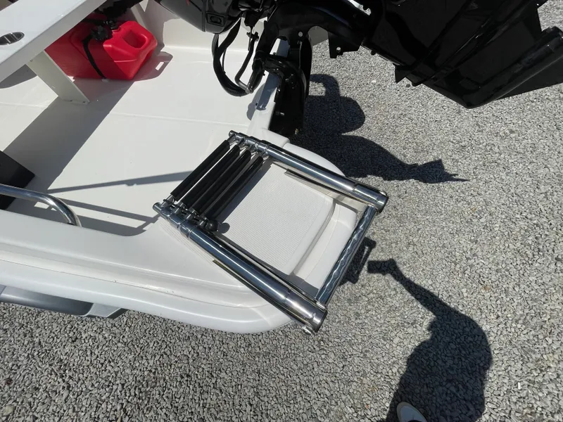 Slide: The Image of Boston Whaler 130 Super Sport 2027 - 1