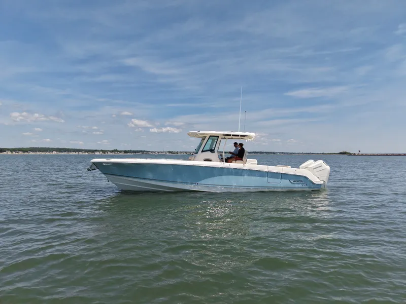 Slide: The Image of Boston Whaler 330 Outrage 2026 - 0