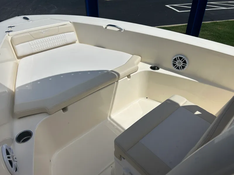 Slide: The Image of Scout 195 Sportfish 2027 - 26