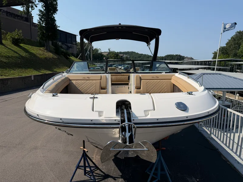 Slide: The Image of Sea Ray SDX 290 2026 - 3
