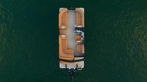 Slide: The Image of Crest Conquest SE 220 Cruise 2027 - 15