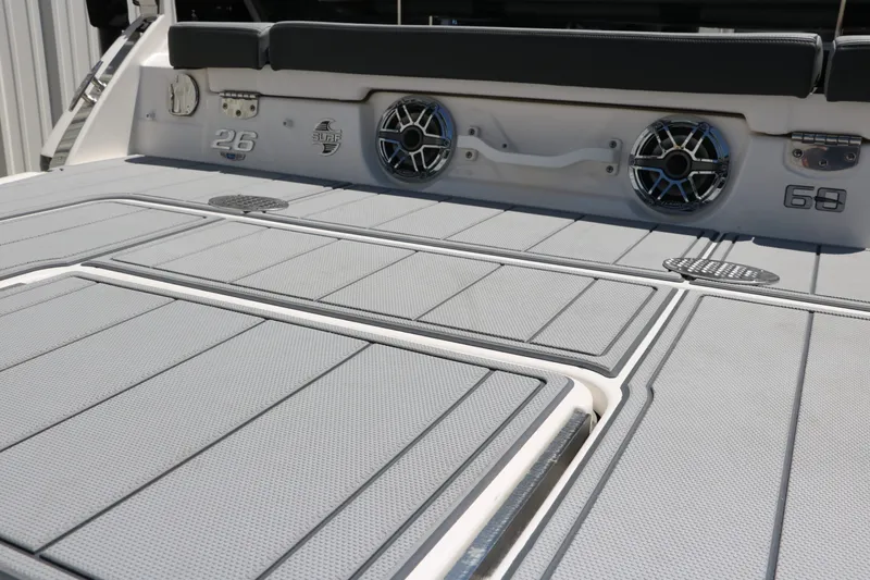 Slide: The Image of Chaparral 26 Surf 2025 - 11