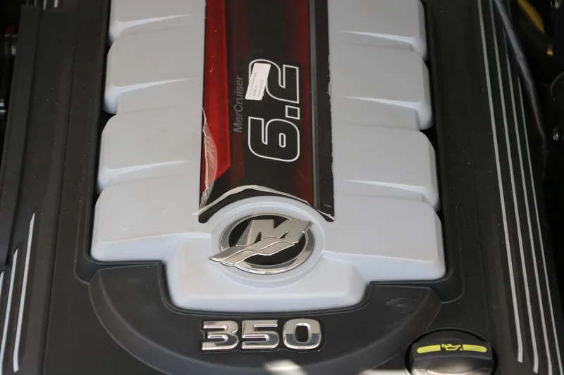 Slide: The Image of Chaparral 26 Surf 2025 - 31