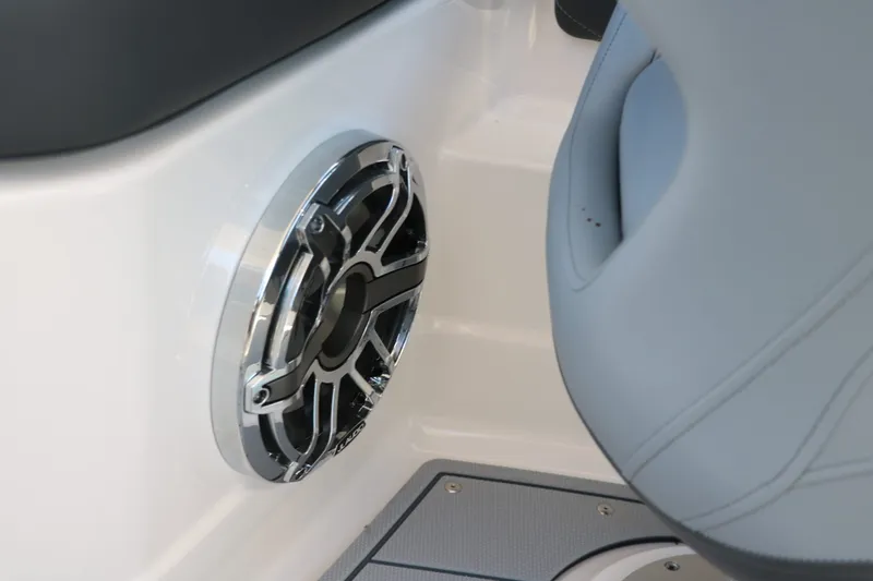 Slide: The Image of Chaparral 26 Surf 2025 - 35