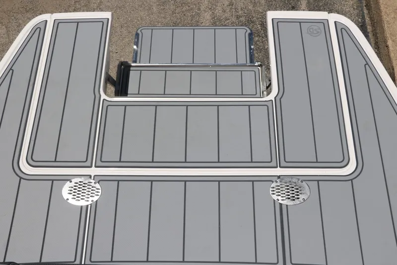 Slide: The Image of Chaparral 26 Surf 2025 - 46