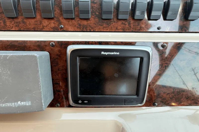 Slide: The Image of Sea Ray 400 SUNDANCER 2000 - 11