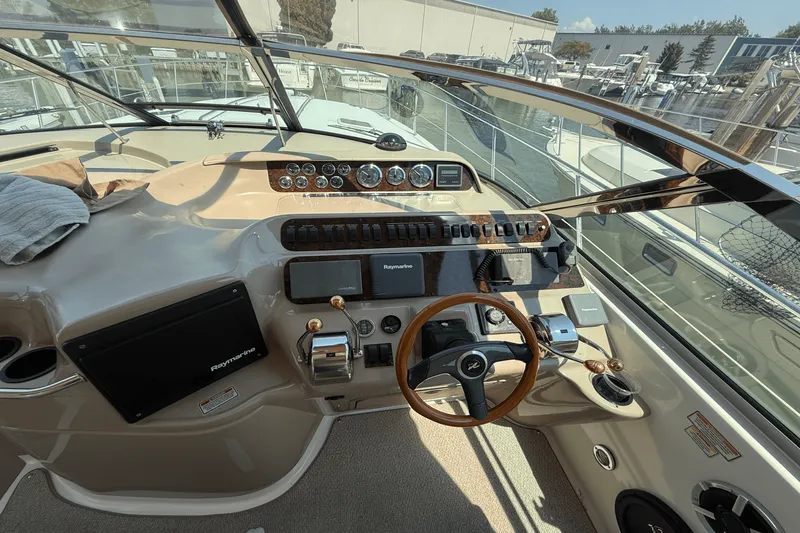 Slide: The Image of Sea Ray 400 SUNDANCER 2000 - 7