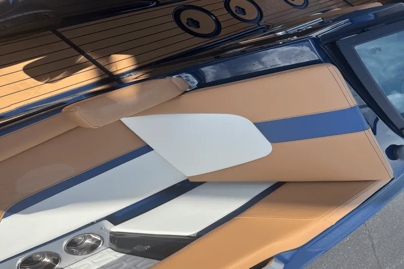 Slide: The Image of Mastercraft X24 2024 - 14