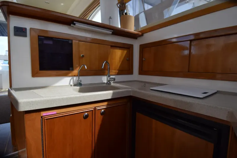 Slide: The Image of Riviera 33 Open Flybridge 2006 - 32