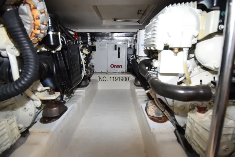 Slide: The Image of Riviera 33 Open Flybridge 2006 - 27