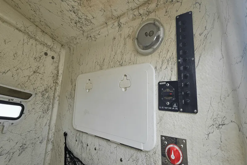 Slide: The Image of Sailfish 2660 CC 2008 - 23