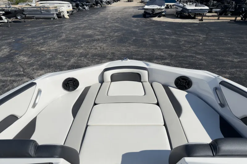 Slide: The Image of Yamaha AR195 2021 - 15