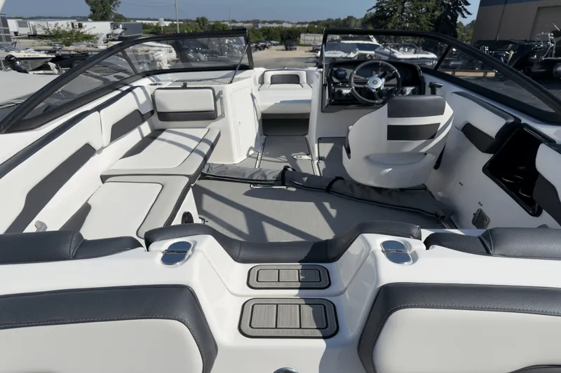 Slide: The Image of Yamaha AR195 2021 - 6