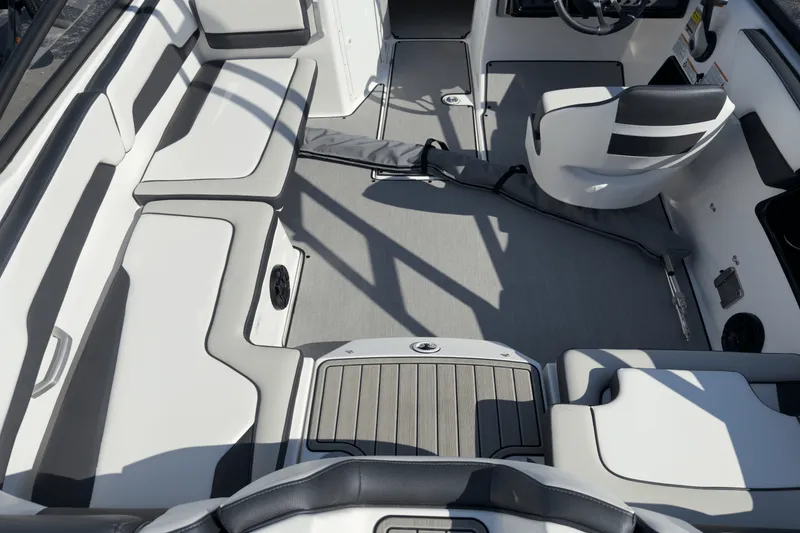 Slide: The Image of Yamaha AR195 2021 - 7