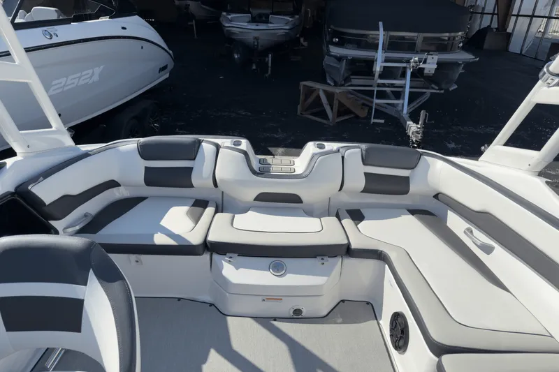 Slide: The Image of Yamaha AR195 2021 - 9