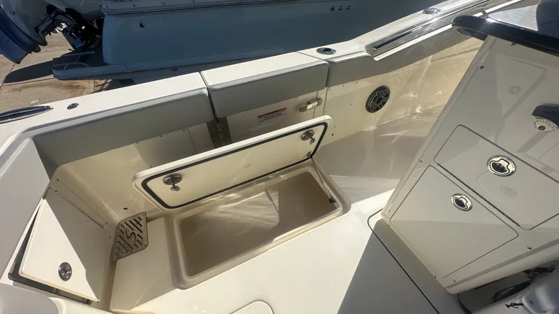 Slide: The Image of Scout 288 LXF 2026 - 16